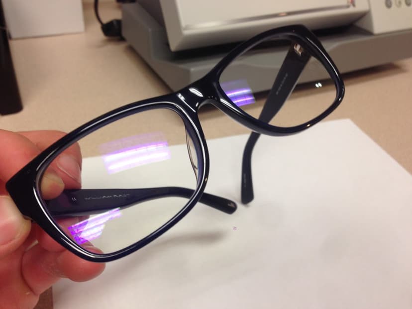 http://www.newgradoptometry.com/wp-content/uploads/2014/07/crizal-prevencia-lens-dr-matt-geller.jpg